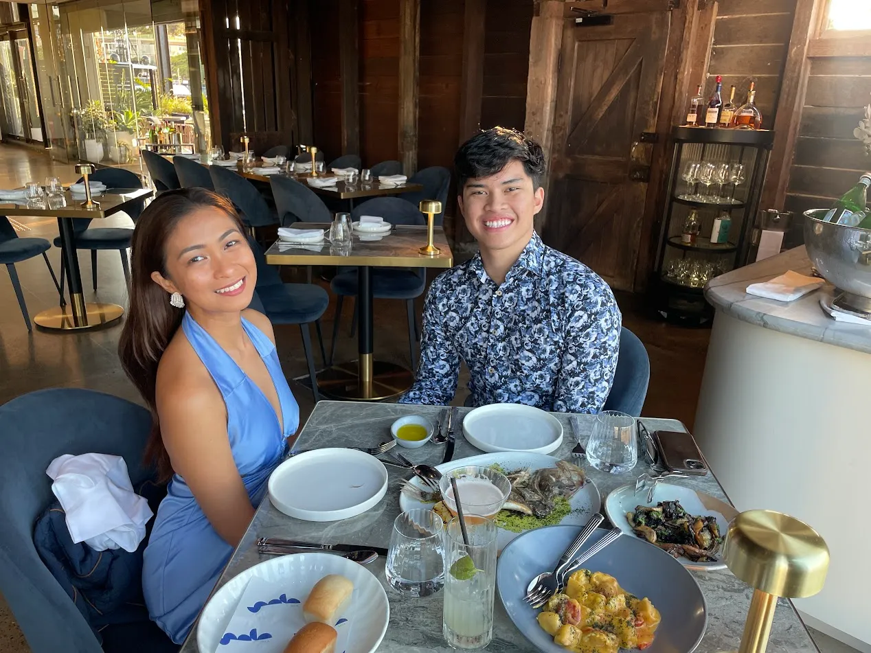 Another perfect, full day of love. We had an amazing breakfast at The Grounds, a beautiful dinner at Sala, and ended with a captivating play at The Star.